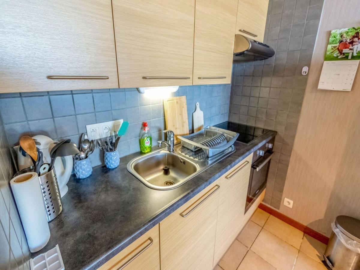 Contemporary Apartment In Oostende With Balcony Екстериор снимка